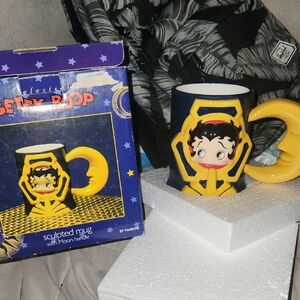 Betty Boop Sculpted Mug with Moon Handle - Blue and Yellow